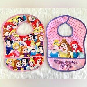 DISNEY PRINCESS BIB SET